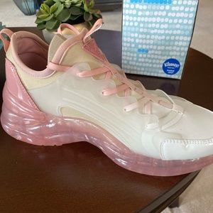 GUESS U.S.A.  Womens. *Never worn